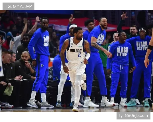 欧文无球跑动制造错位，关键时刻得分结构改变比赛走势