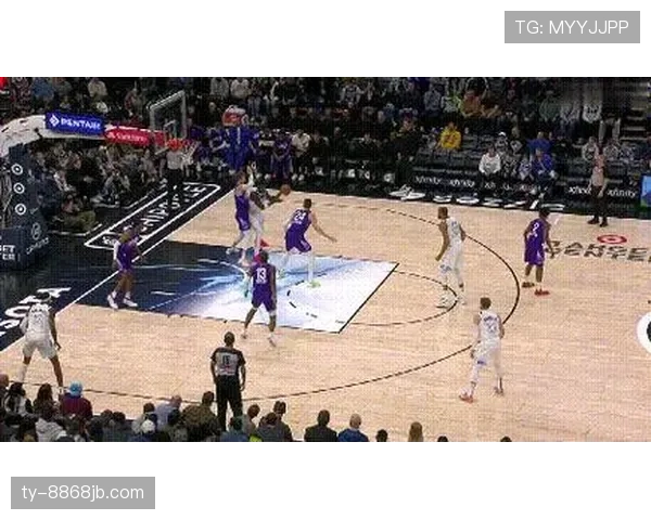 兰德尔季后赛高效挡拆助尼克斯拉开进攻空间提升得分竞争力